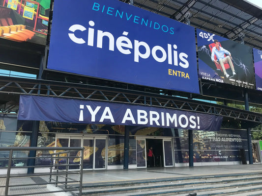 PROYECTO CINE HOYTS LA REINA