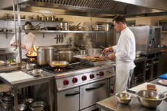Cocina 4 Quemadores Con Horno Y Plancha Lisa A Gas / Hgr-998