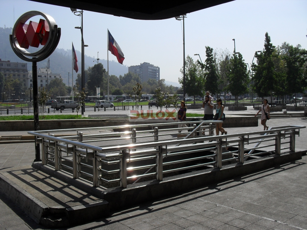 BARANDAS ESTACIONES DE METRO